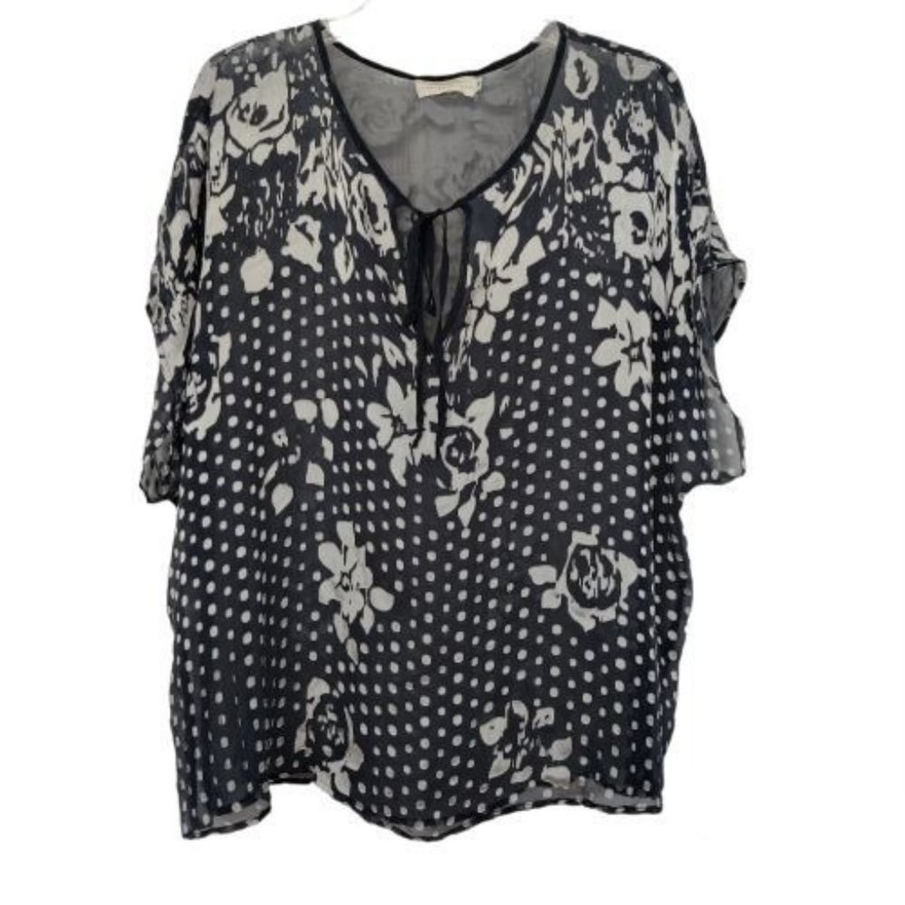 Love and Liberty Women's Floral Top
